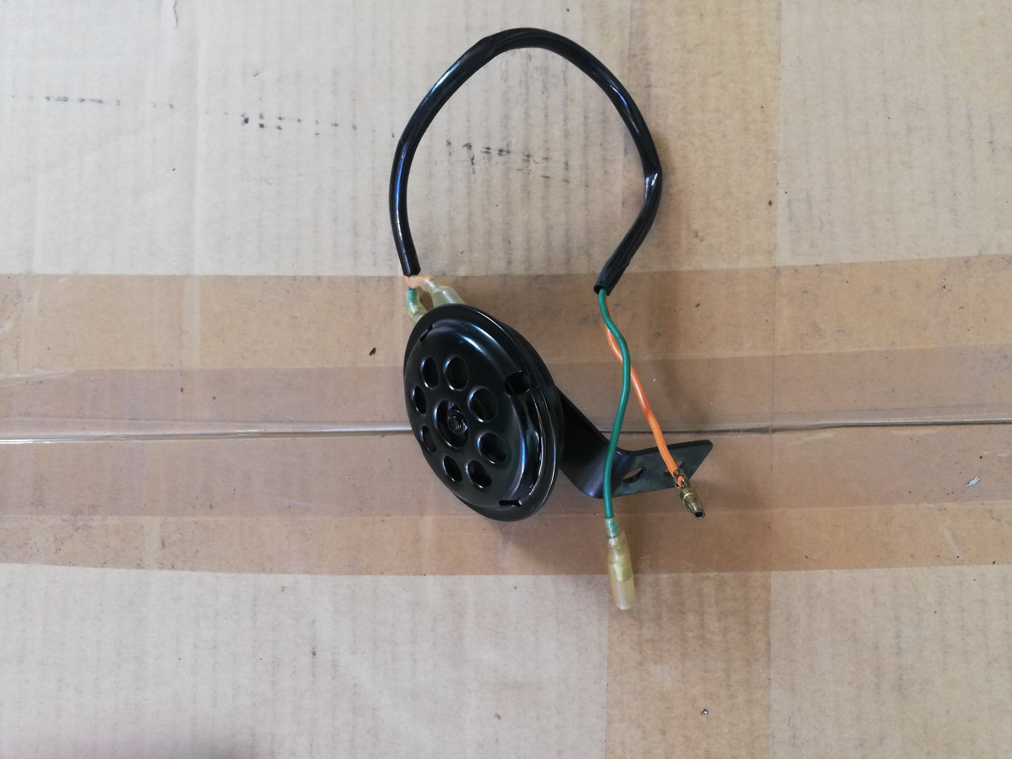 Suzuki RV 50 90 Hupe mit Halter 6 Volt und original Kabel