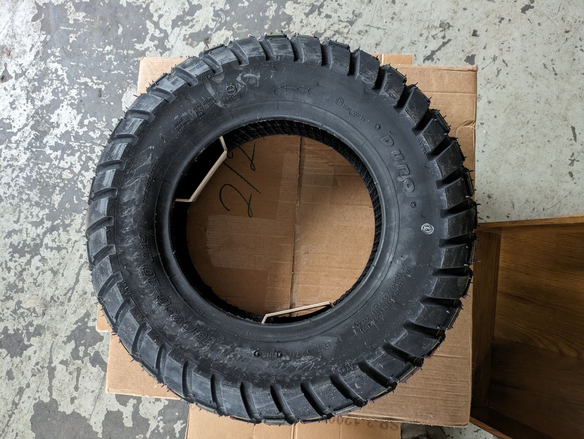 Reifen RV 50 vorne oder hinten Duro