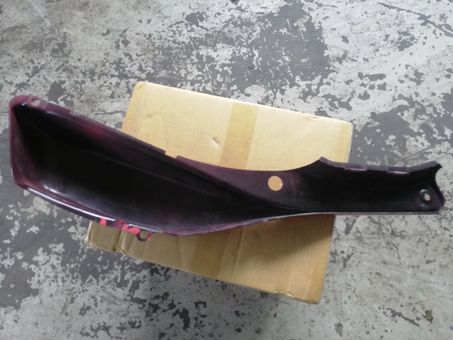 Seitenteil Rahmenverkleidung links RV 125 rot