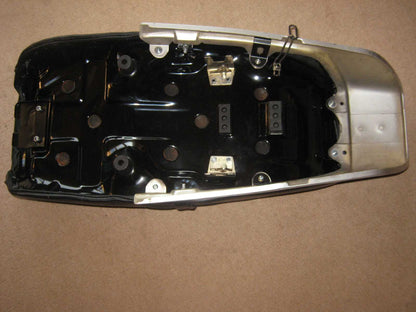 CB 250 400 N+T Sitzbank