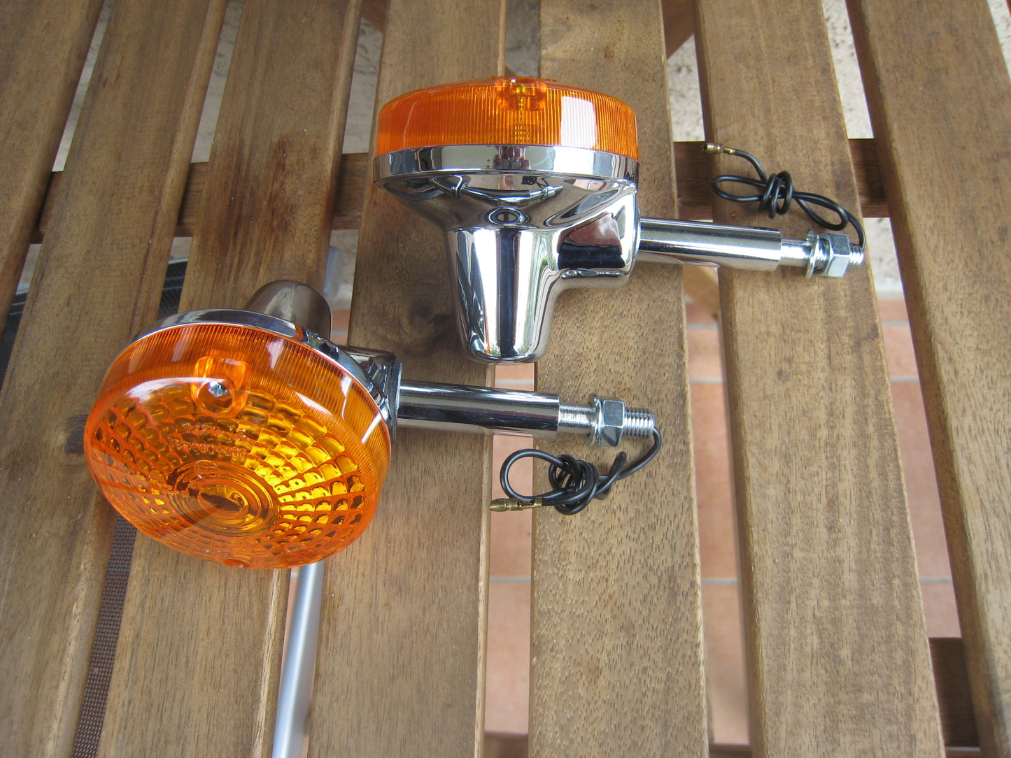 Blinker RV 50/90/125 neu Repro kurz Kunststoff