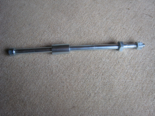 Steckachse hinten RV 90